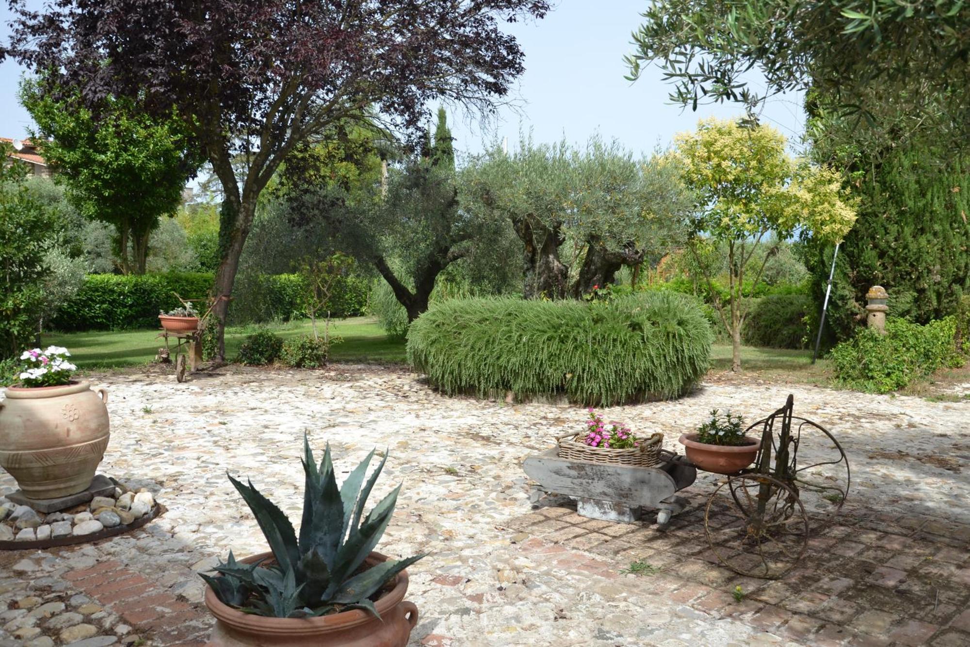 Villa I Fontanili Civita Castellana Esterno foto